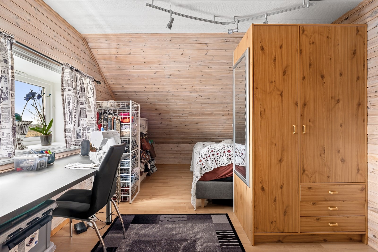 Rommene gir fleksible bruksmuligheter etter behov, men er ikke godkjent for varig opphold. Galleribilde