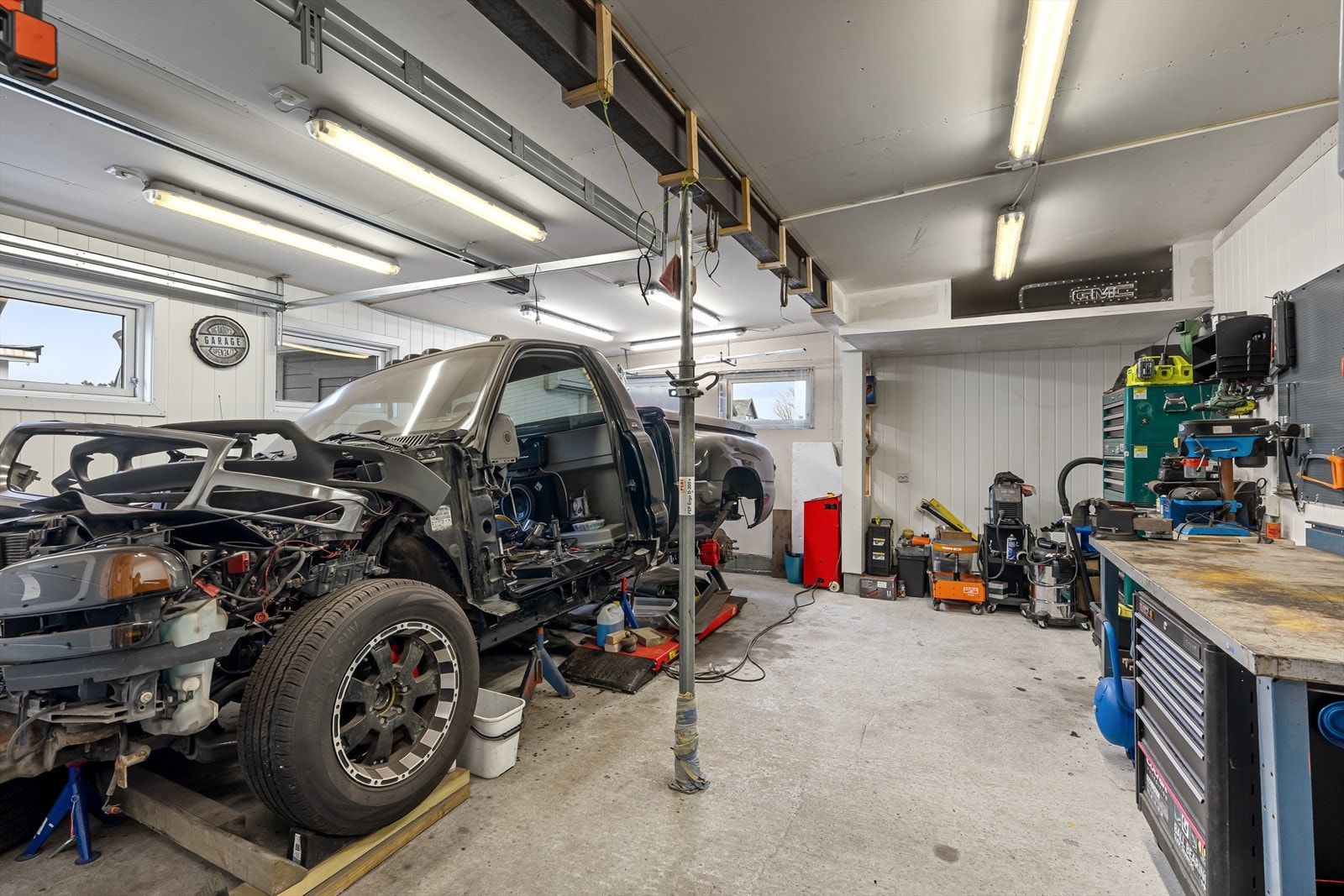 Garasje. Galleribilde