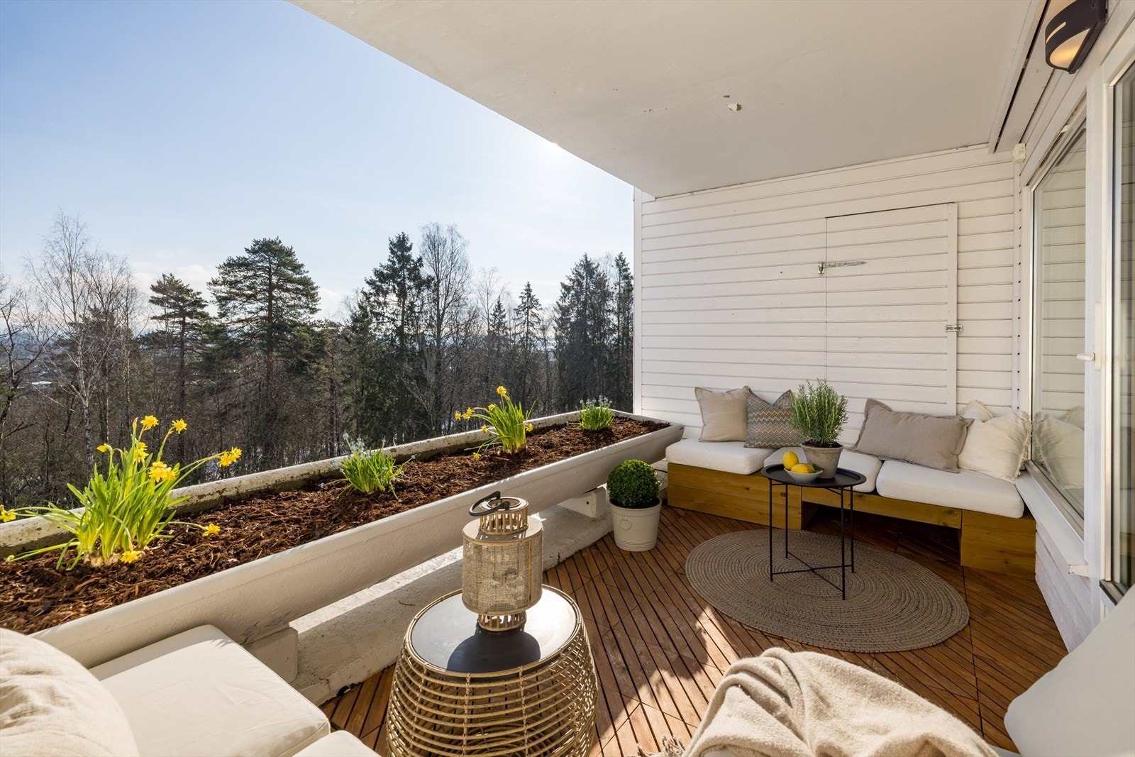 Her har man morgen- og formiddagssol Galleribilde