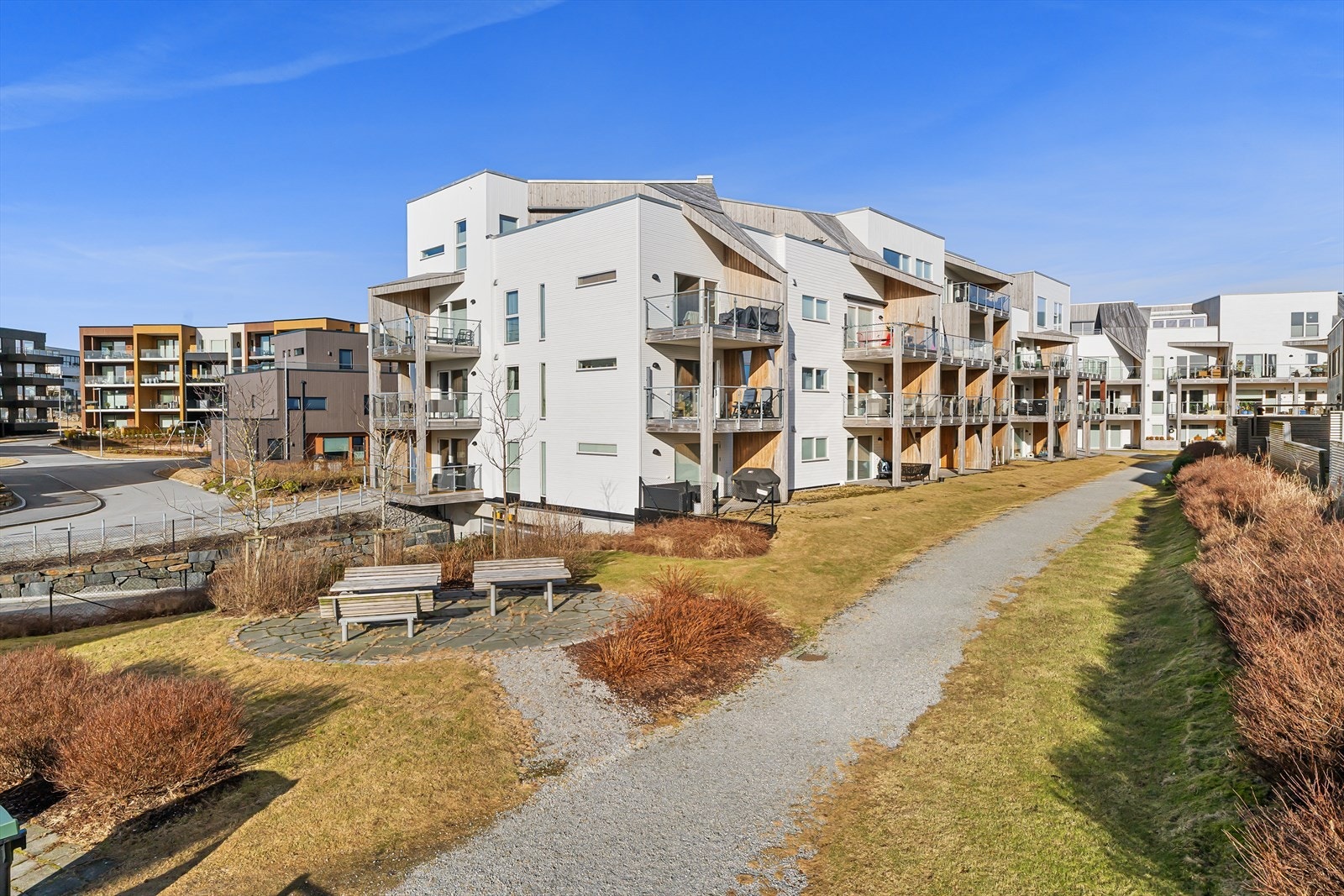 Her ligger en flott plassert med kort vei til kjekke turområder, samtidig som det er kort vei til Sandnes sentrum og alle dens fasiliteter. Galleribilde