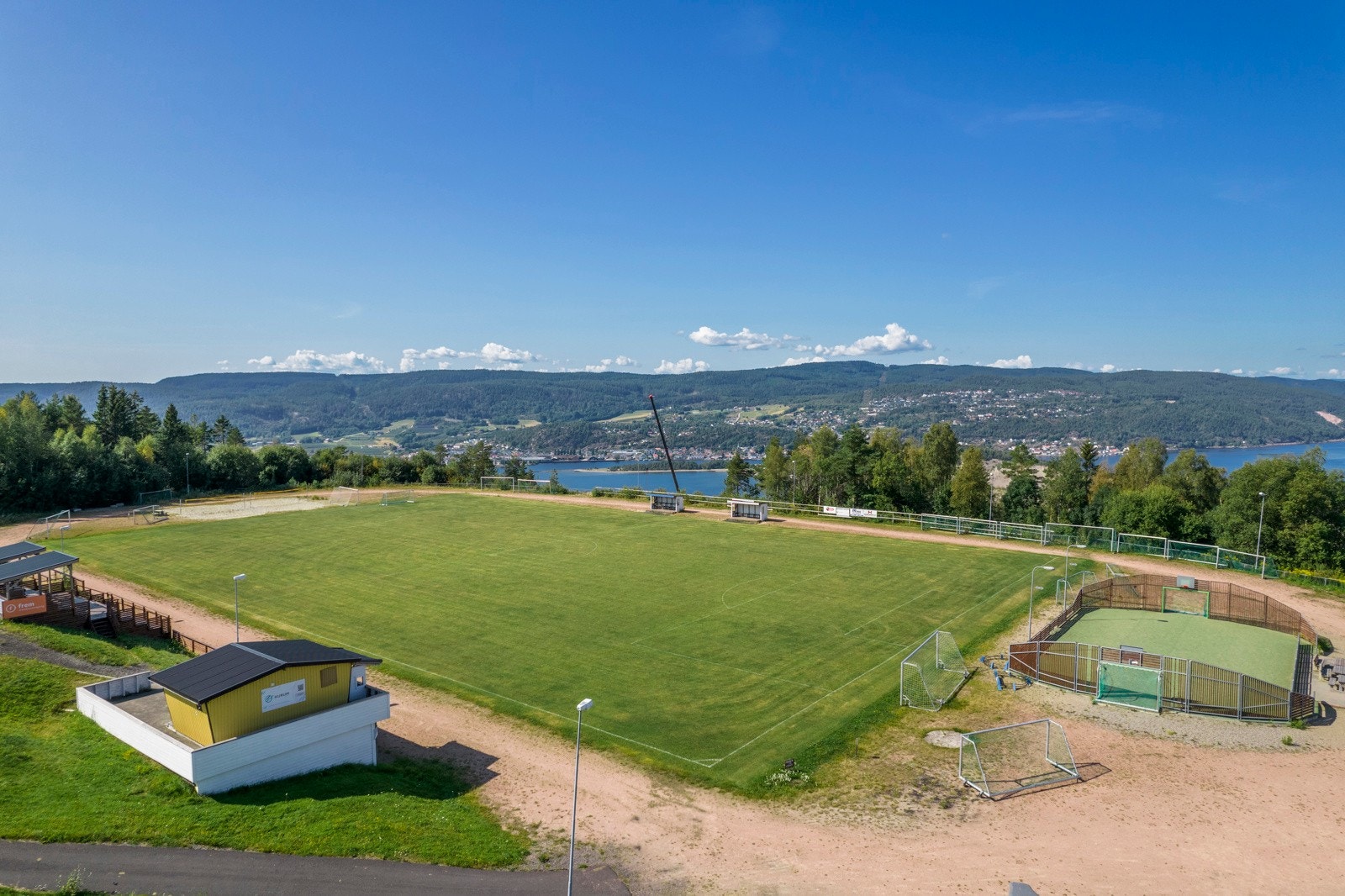 Huringen Stadion ligger i nærområdet. Galleribilde
