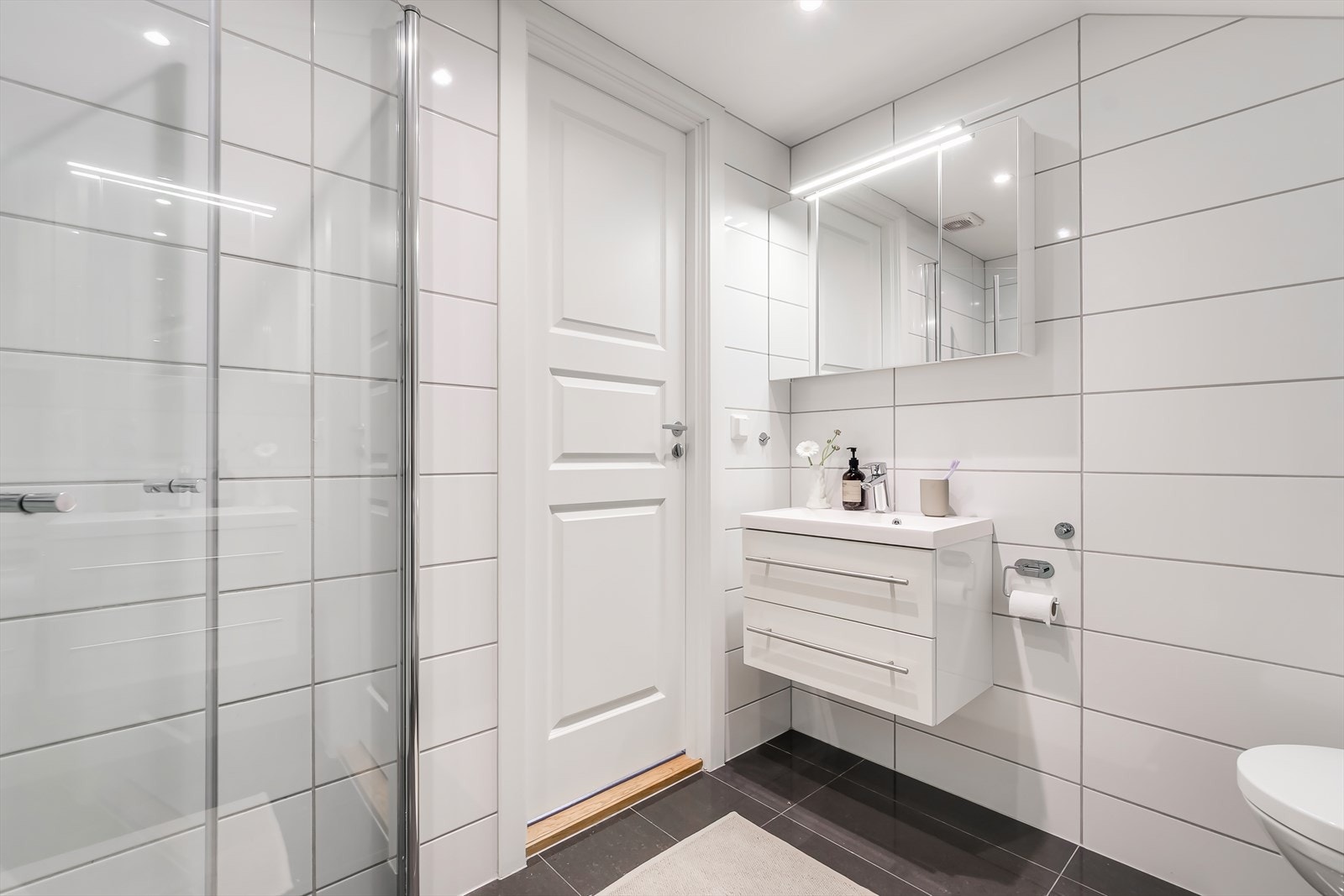 Flott flislagt bad fra 2014. Galleribilde