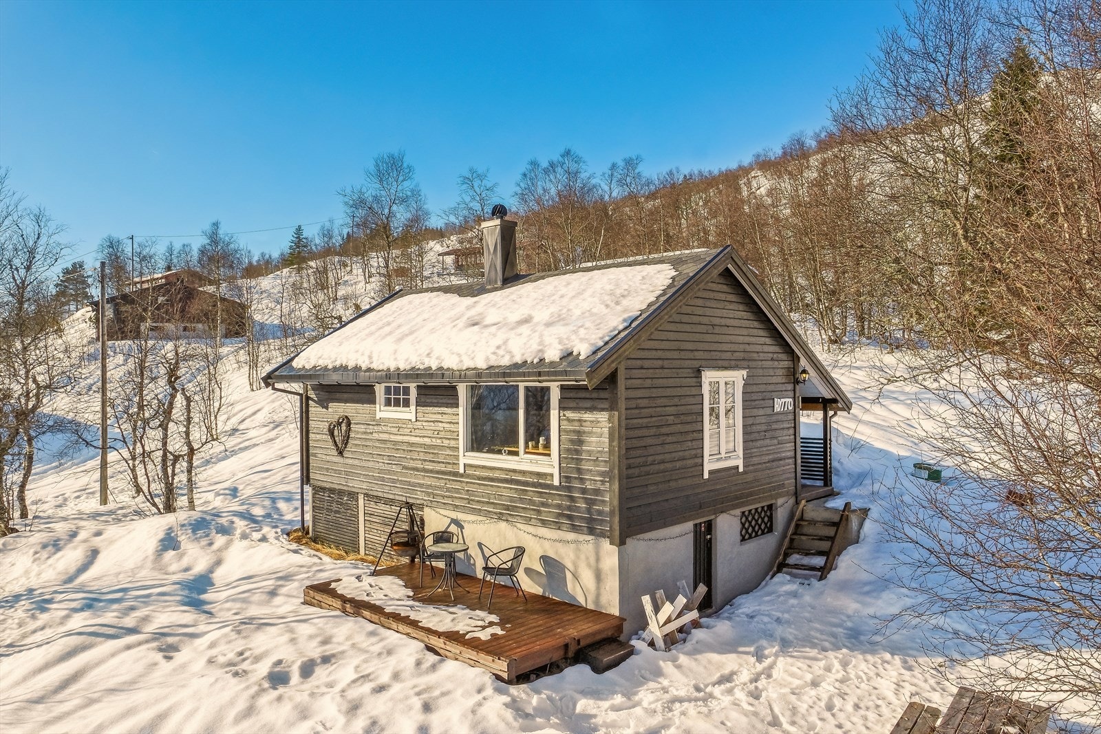 Sturla Nødtvedt og Eiendomsmegler Norge har gleden av å presentere Kvamskogen 671! Galleribilde