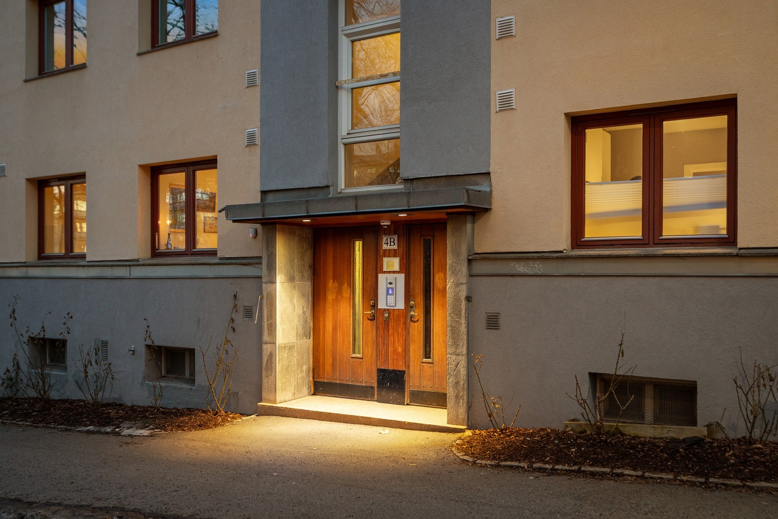 Leiligheten disponerer lofts- og kjellerbod på hhv. 3 kvm og 4 kvm som gir rikelig med oppbevaringsplass. Galleribilde