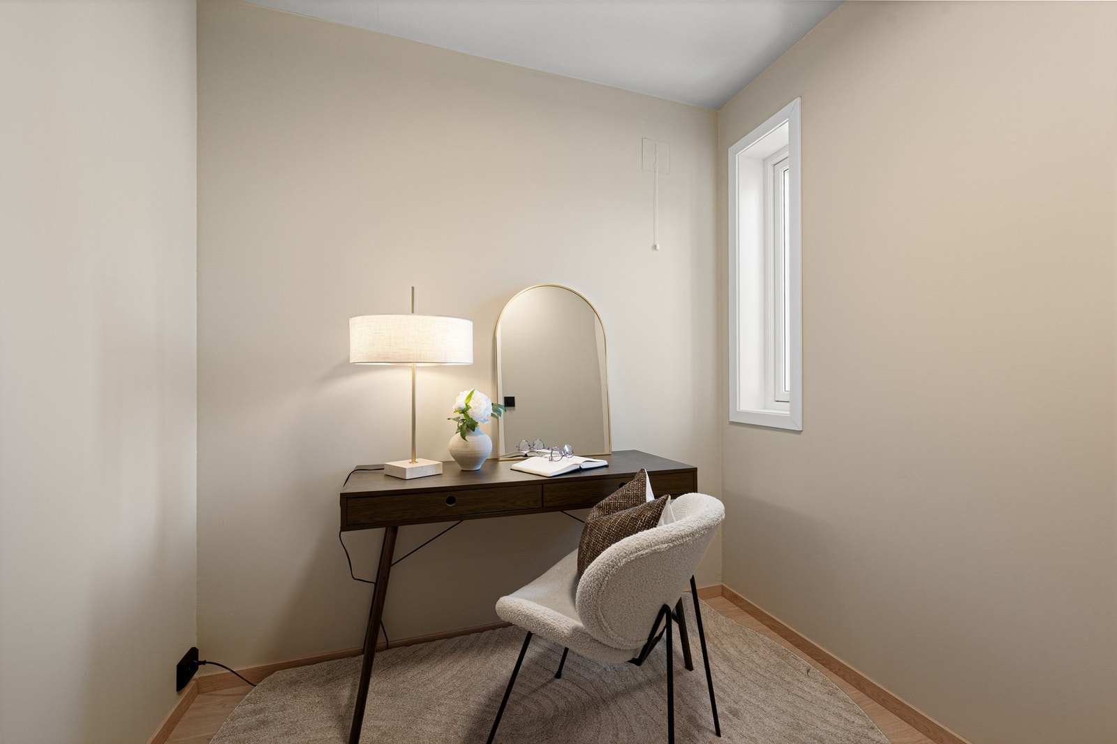 Disponibelt rom er i dag innredet som kontor. Galleribilde