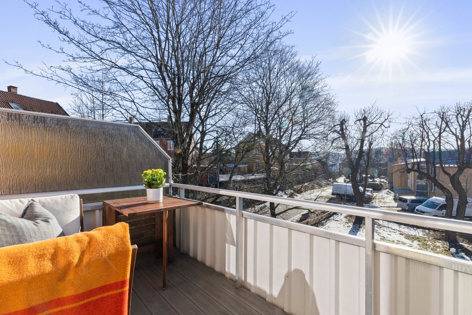 Her kan man nyte solen med venner og familie. Galleribilde