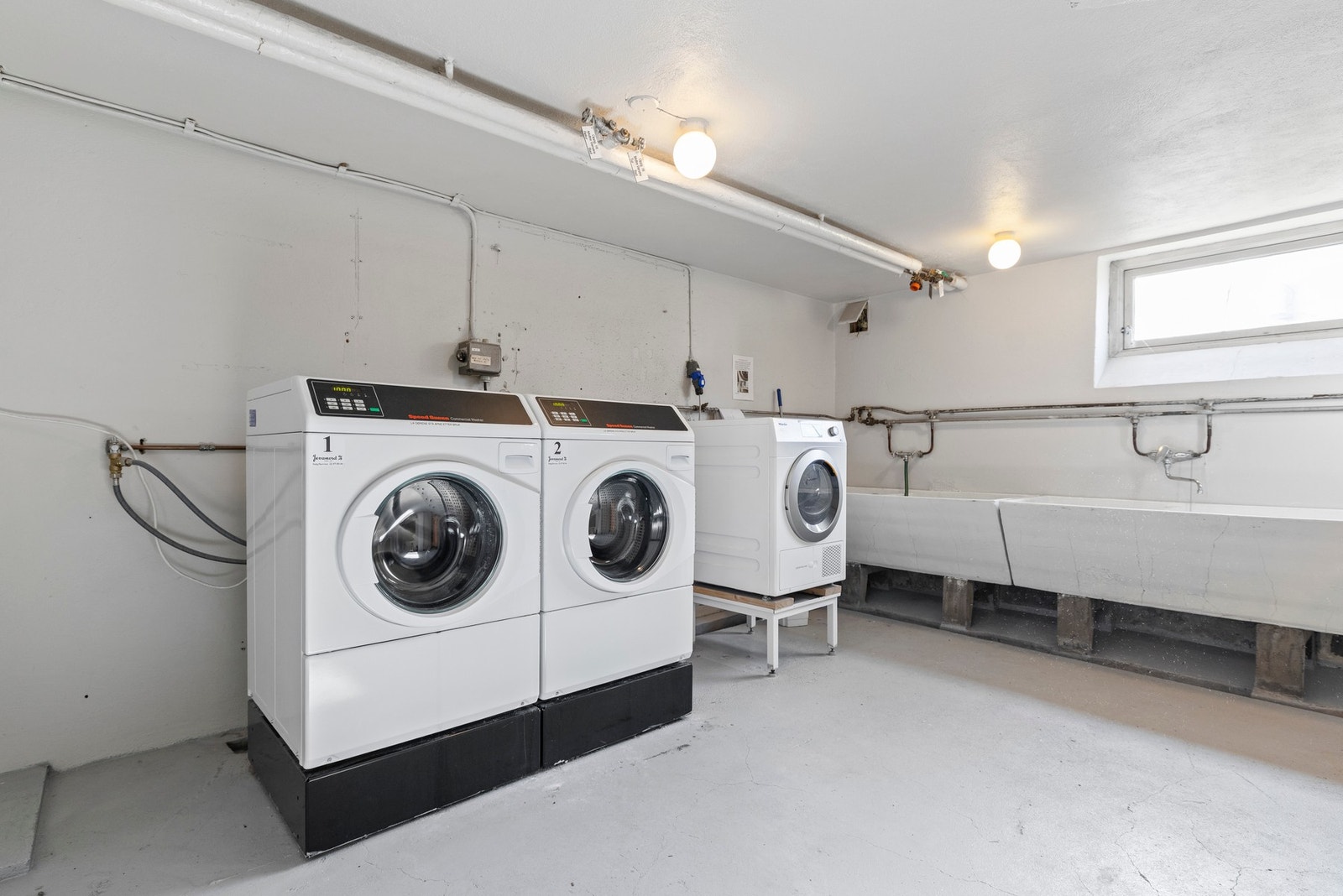 Fellesvaskeri. Galleribilde