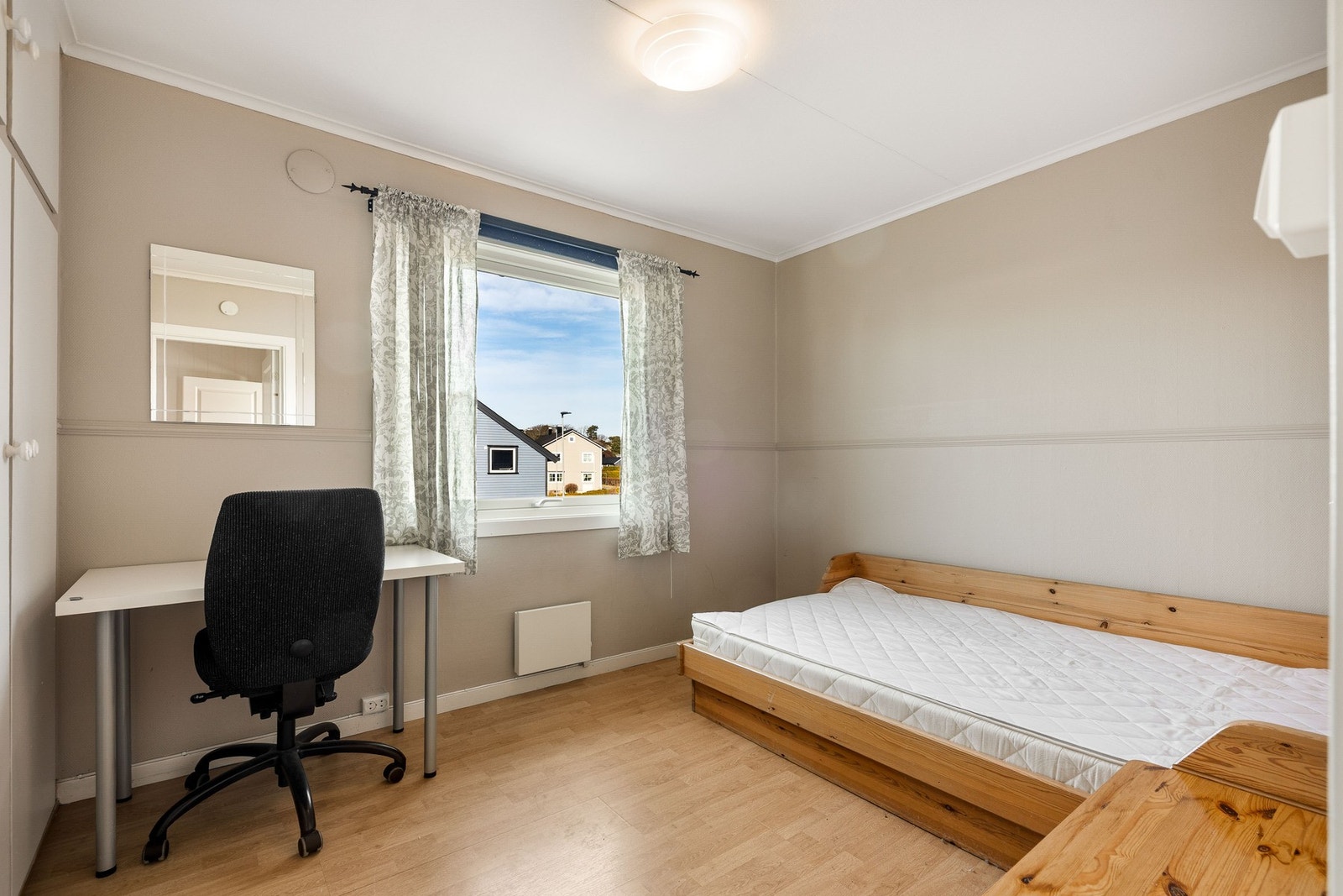 12 hybler av forskjellig størrelse og utforming. Galleribilde