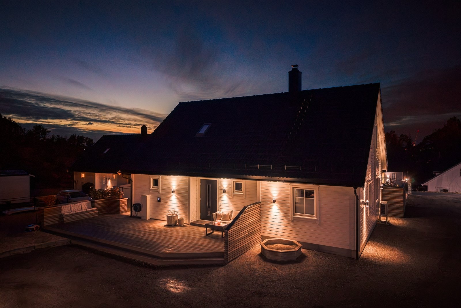 Koselig inngangsparti ønsker velkommen inn. Galleribilde