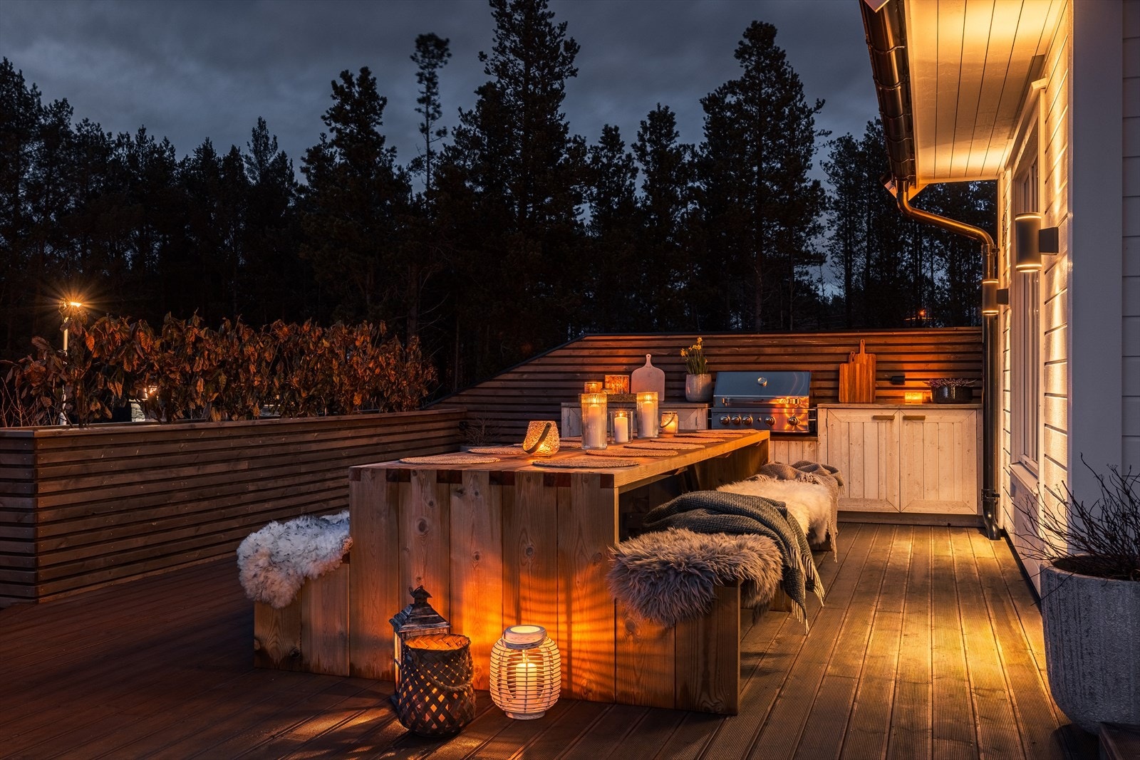 Her er det kos å dekke opp til familie og venner. Galleribilde