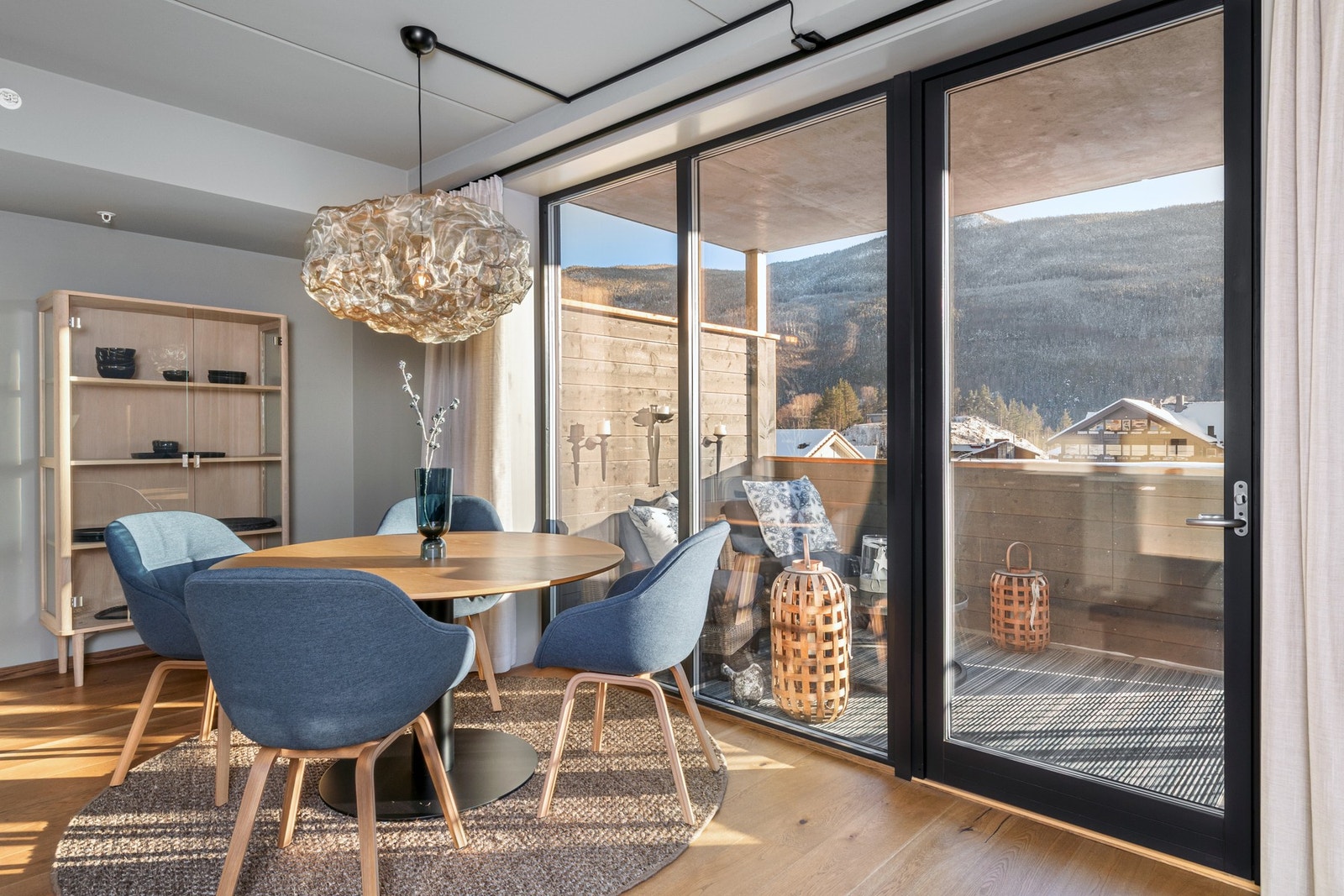 Utgang til balkongen. Galleribilde