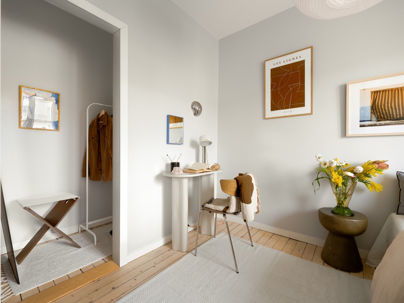 Også her inne finner du de fine, originale tregulvene. Galleribilde