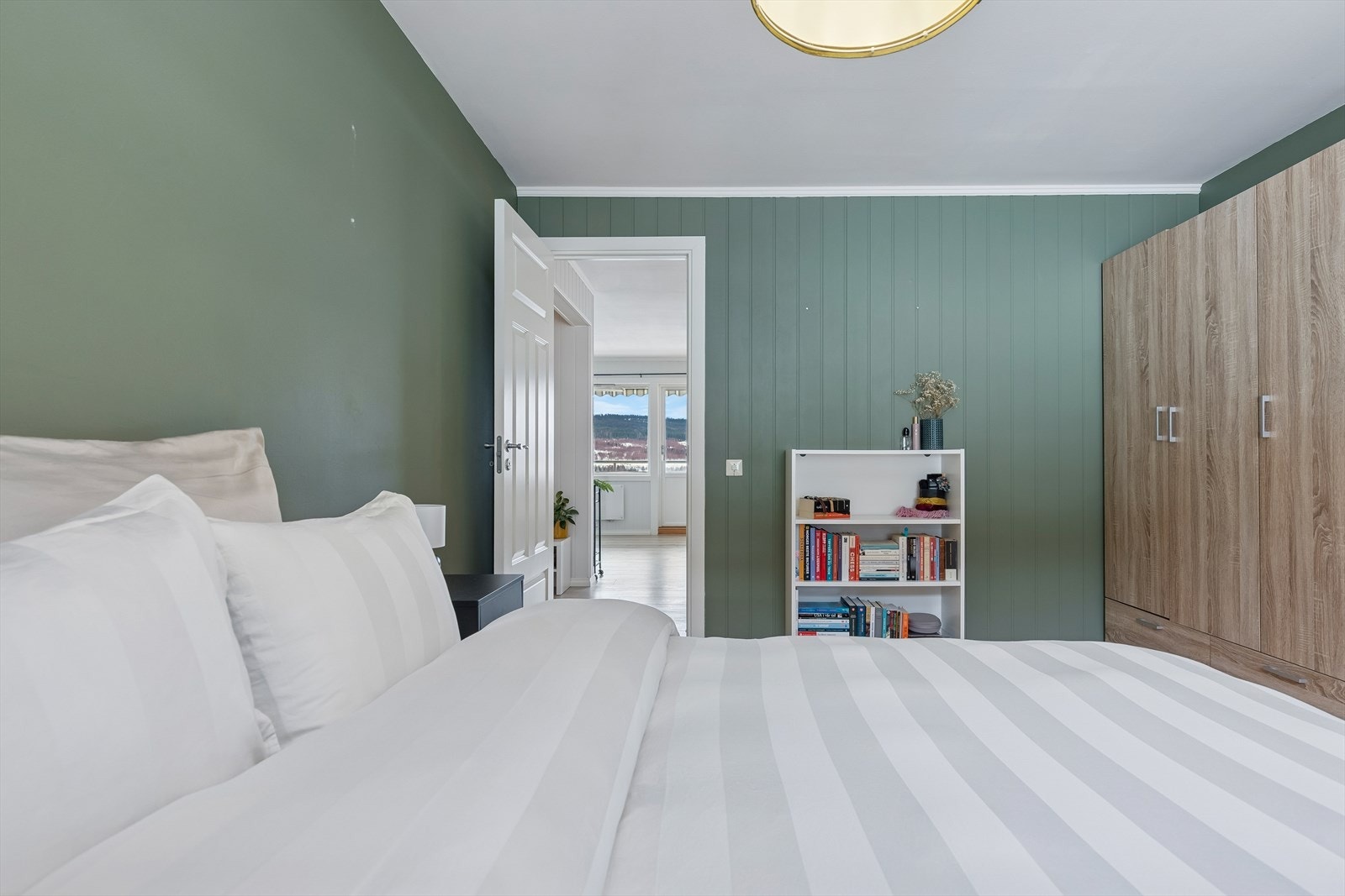 Lun og koselig veggfarge. Galleribilde