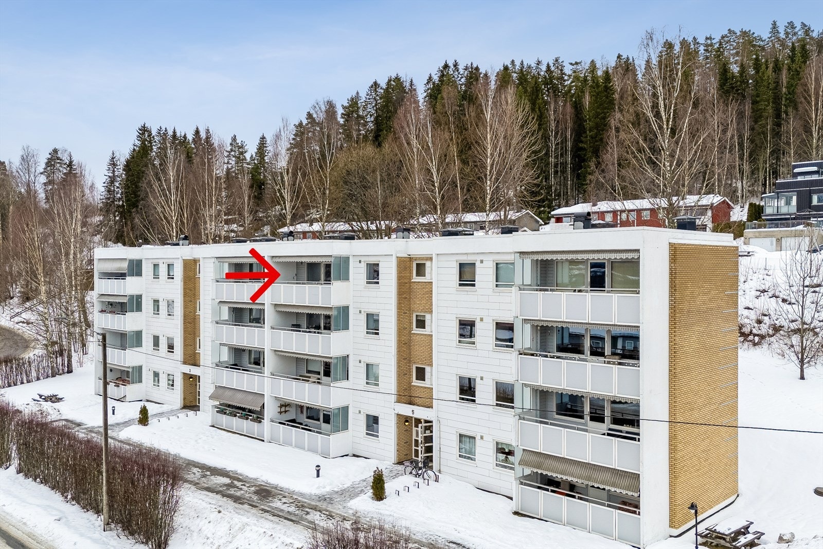 Leiligheten ligger i øverste etasje. Galleribilde