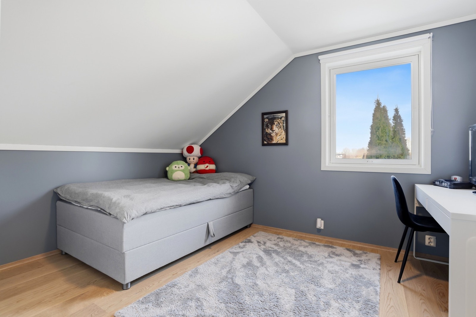 2 i hovedetasjen og 2 i 2, etasje Galleribilde