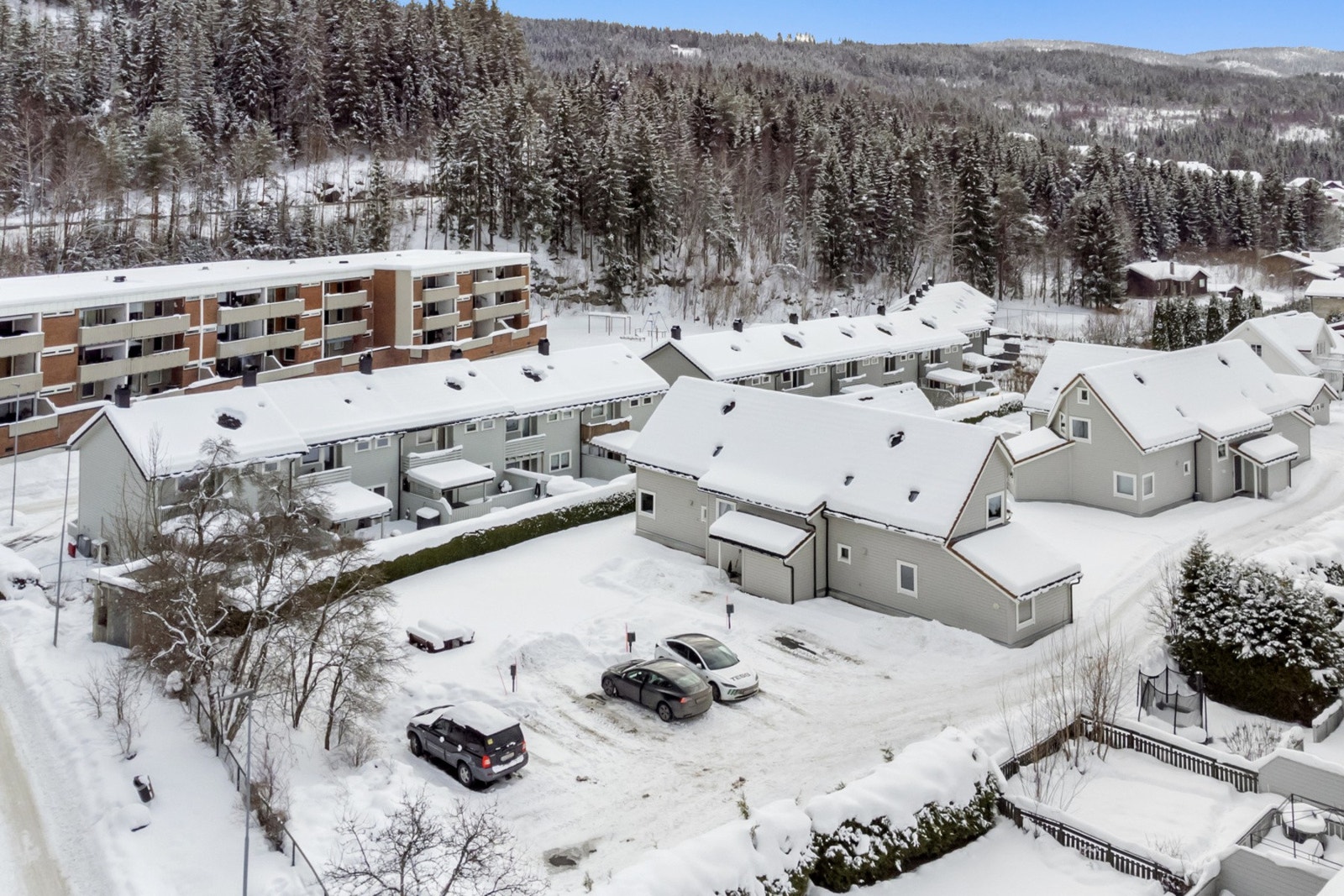 Meget veletablert og rolig bolig område på Åsen. Galleribilde