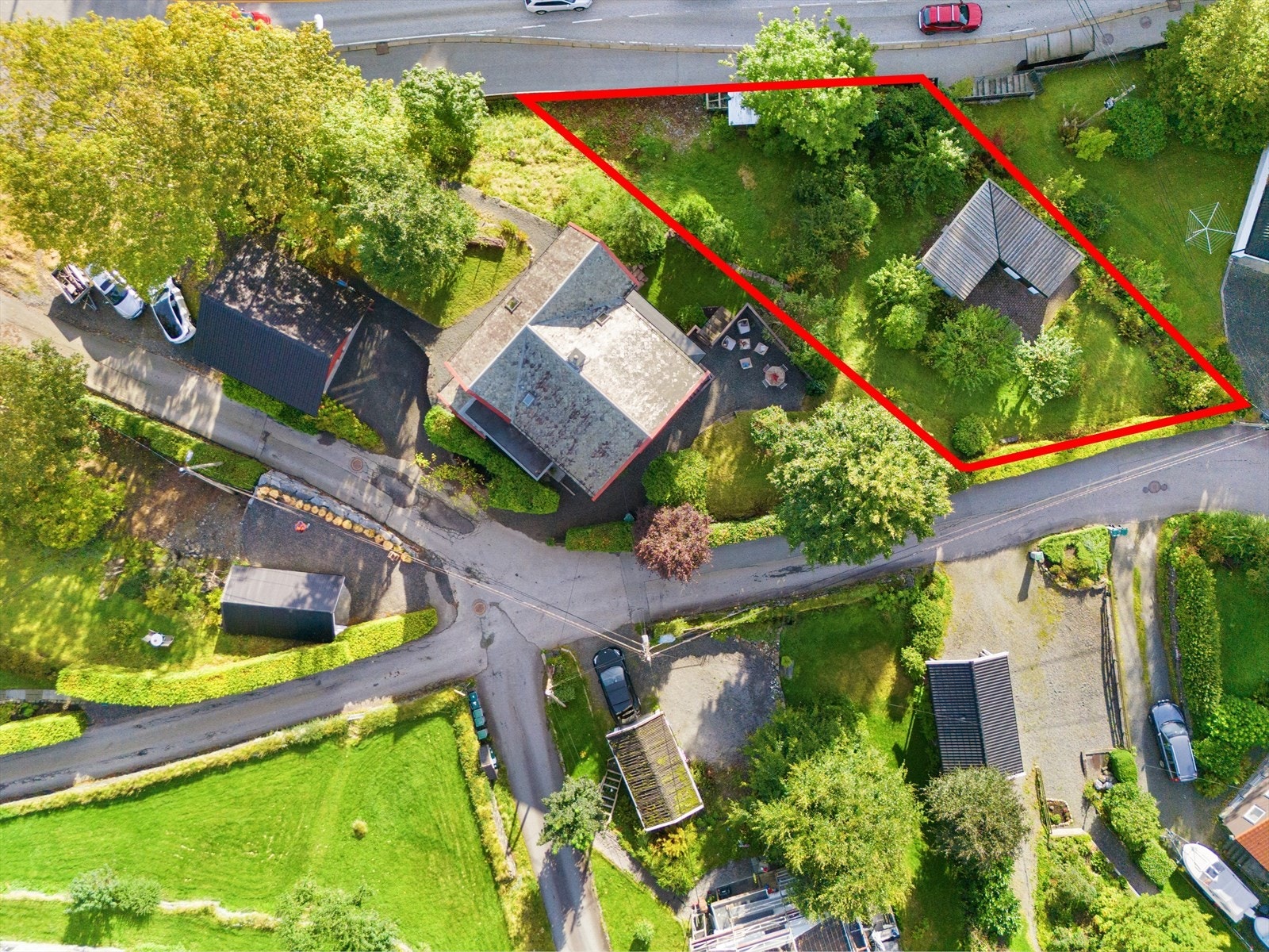 Velkommen til Nordahl Griegs veg 2B, presentert av Trond Lorentzen for Eiendomsmegler Norge. (Rød inntegning er ikke nøyaktige tomtegrense Galleribilde