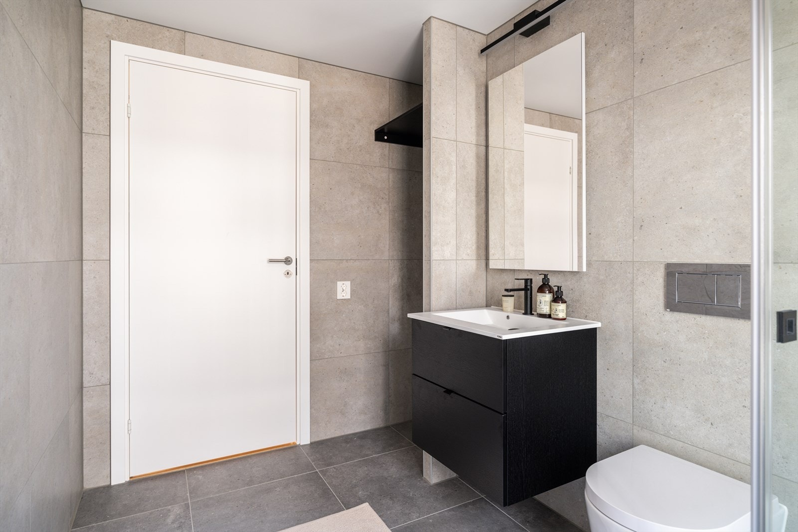 Badet fremstår som moderne og tidløst Galleribilde