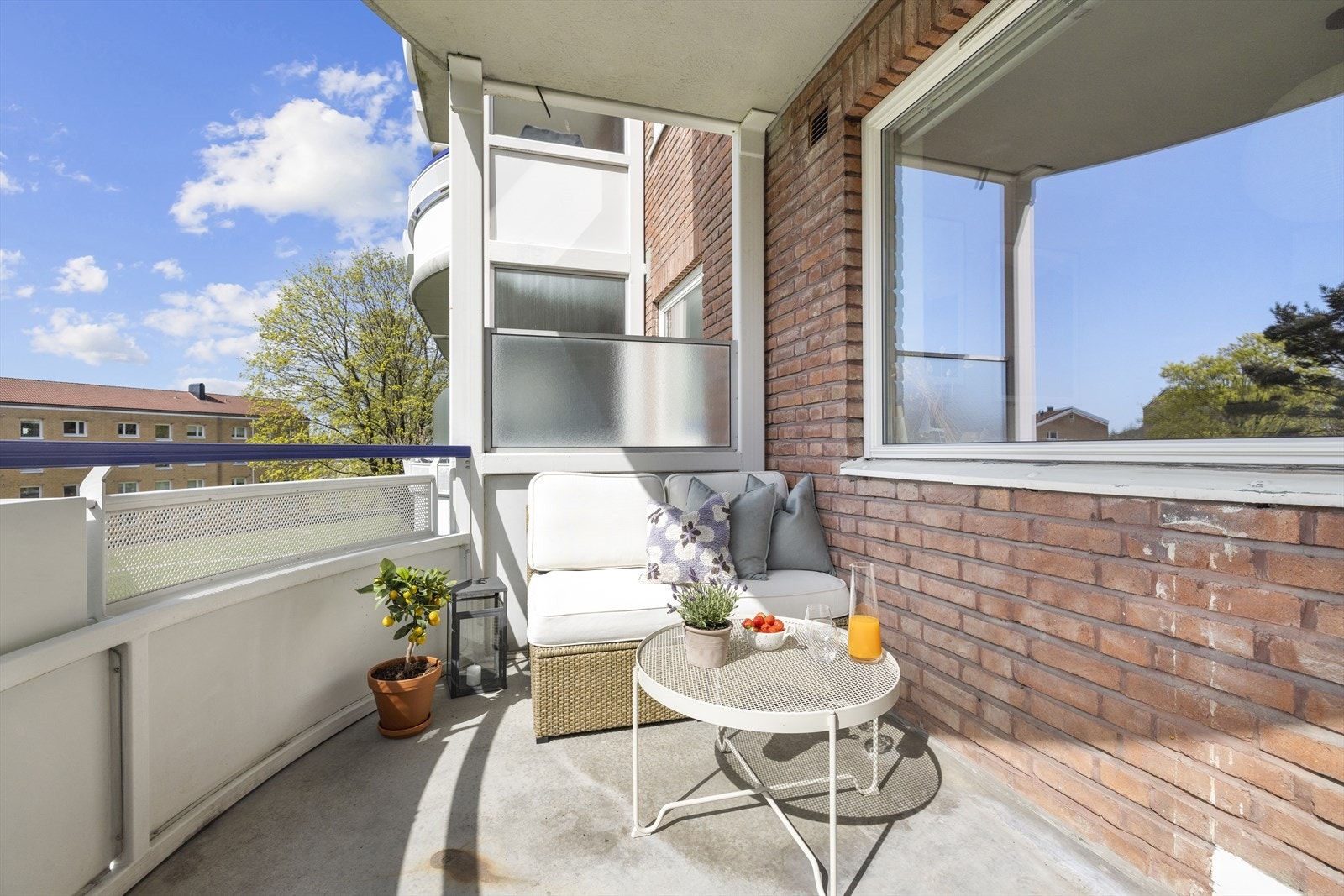 Her er det god plass til både sittegruppe og grill, og dermed duket for mange koselige stunder. Galleribilde