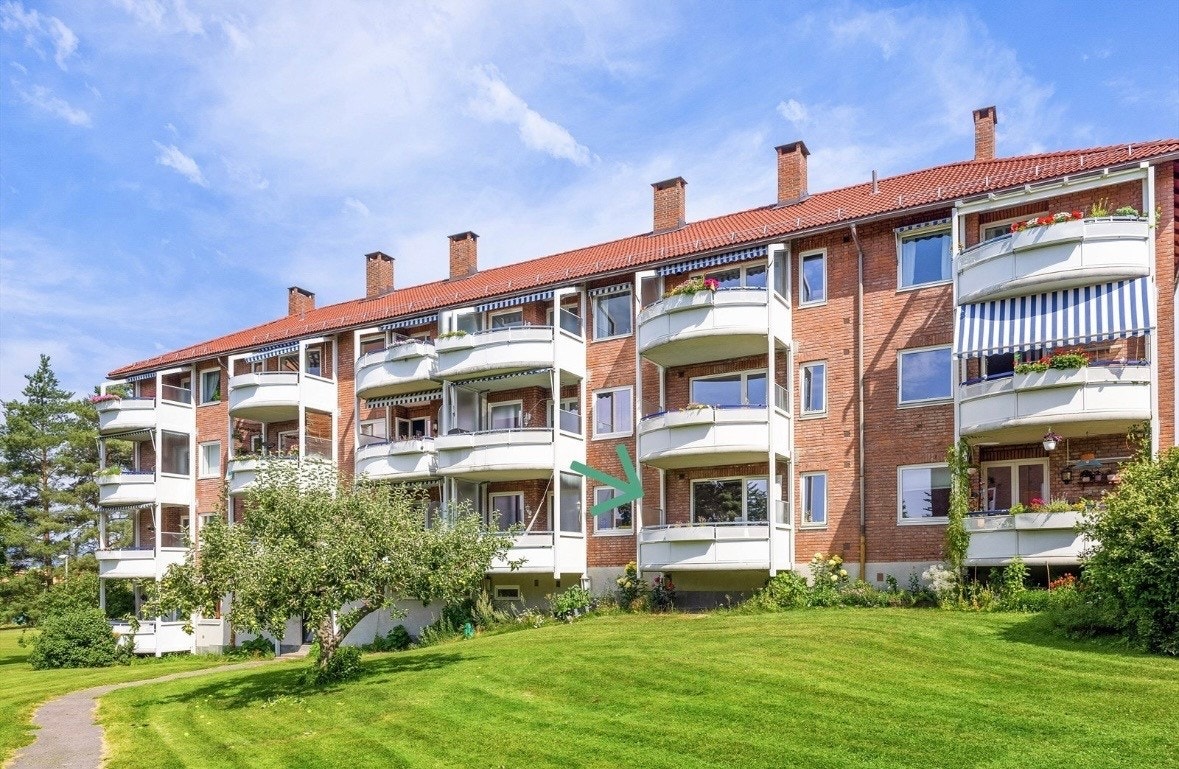 Leiligheten ligger fint til i høy 1.etasje Galleribilde