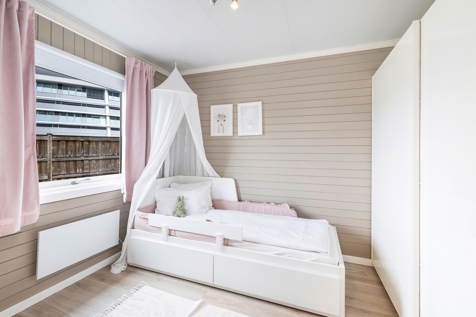 Soverom. Galleribilde