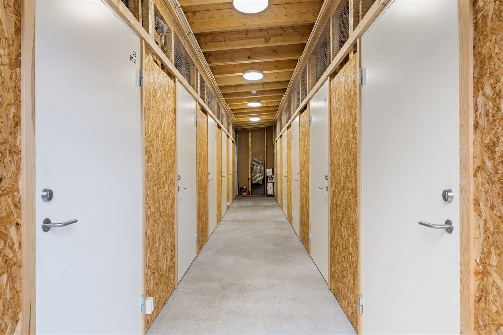 Det følger med 5 m2 utebod i felles bygg Galleribilde