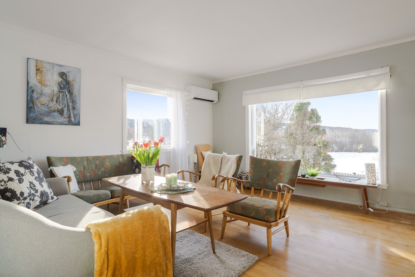 Det er blitt opplyst om at varmepumpen ble etablert i 2024, denne hjelper til med en stabil og god varme. Galleribilde