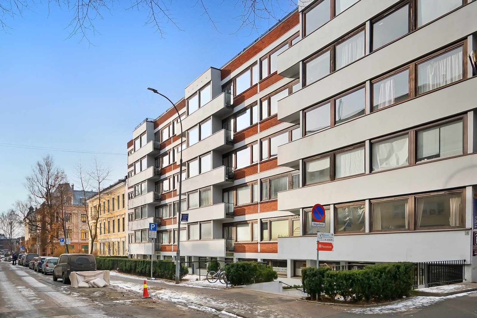 Leilighten har en stille og sentral beliggenhet ved Vestkanttorget, Frognerparken, Majorstuen og Bogstadveien Galleribilde