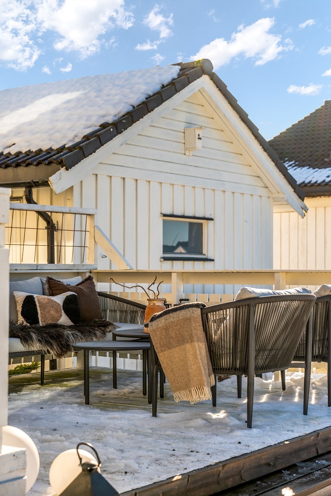 Terrasse med gode møbleringsmuligheter. Galleribilde