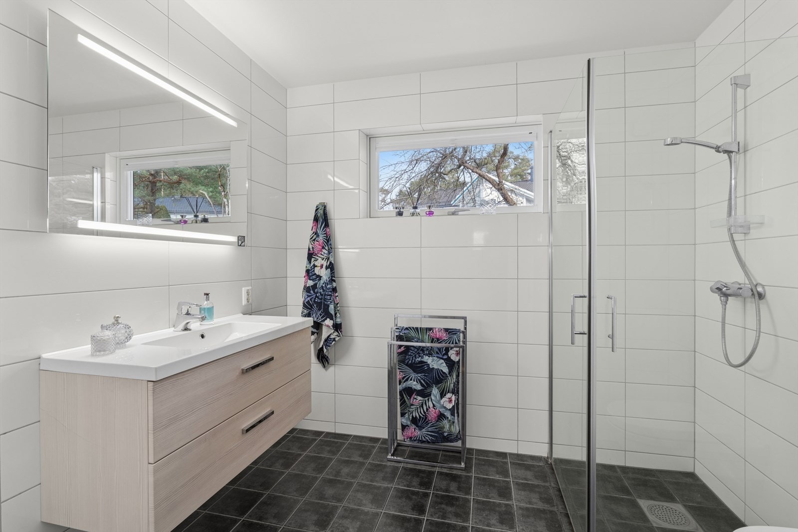 Lyst og delikat bad Galleribilde