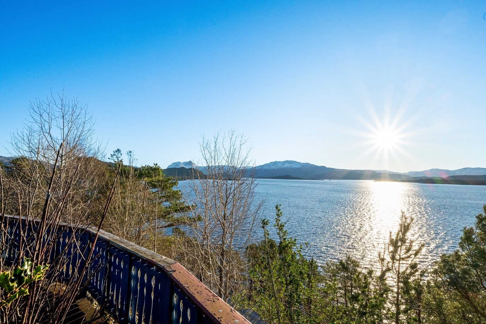 Solheimsfjorden mot øst Galleribilde