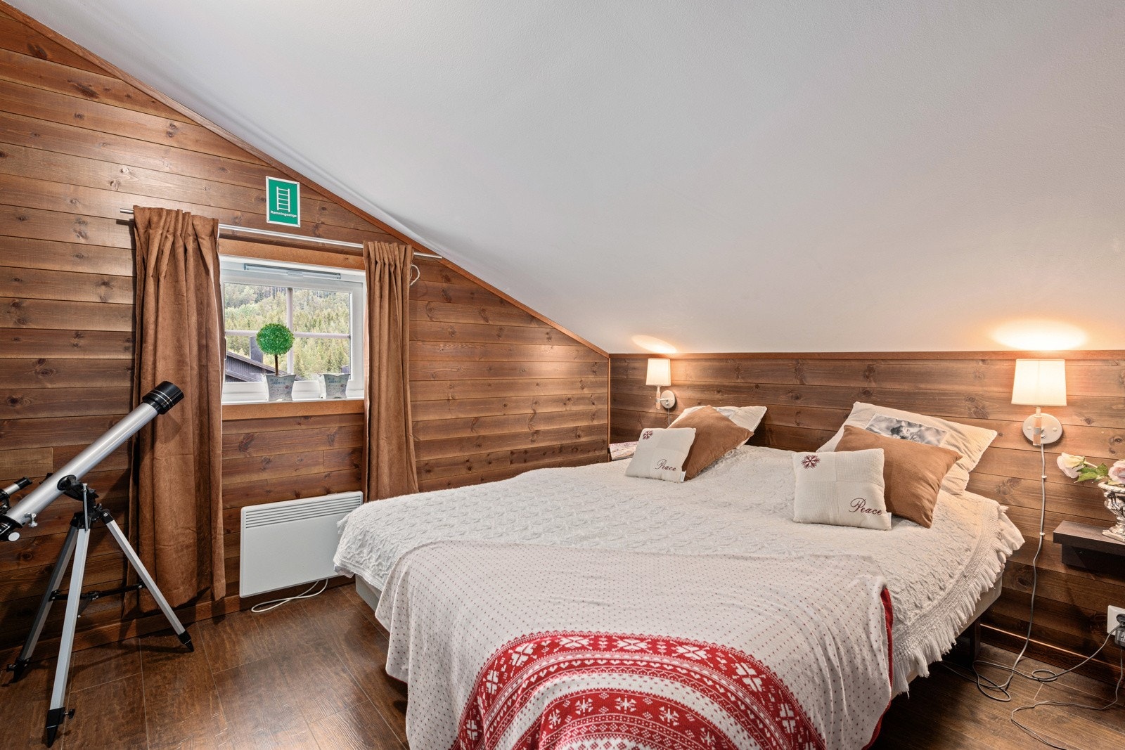 Soverom 4 på hems Galleribilde