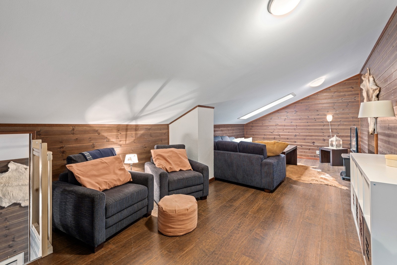 Hems med romslig loftstue Galleribilde