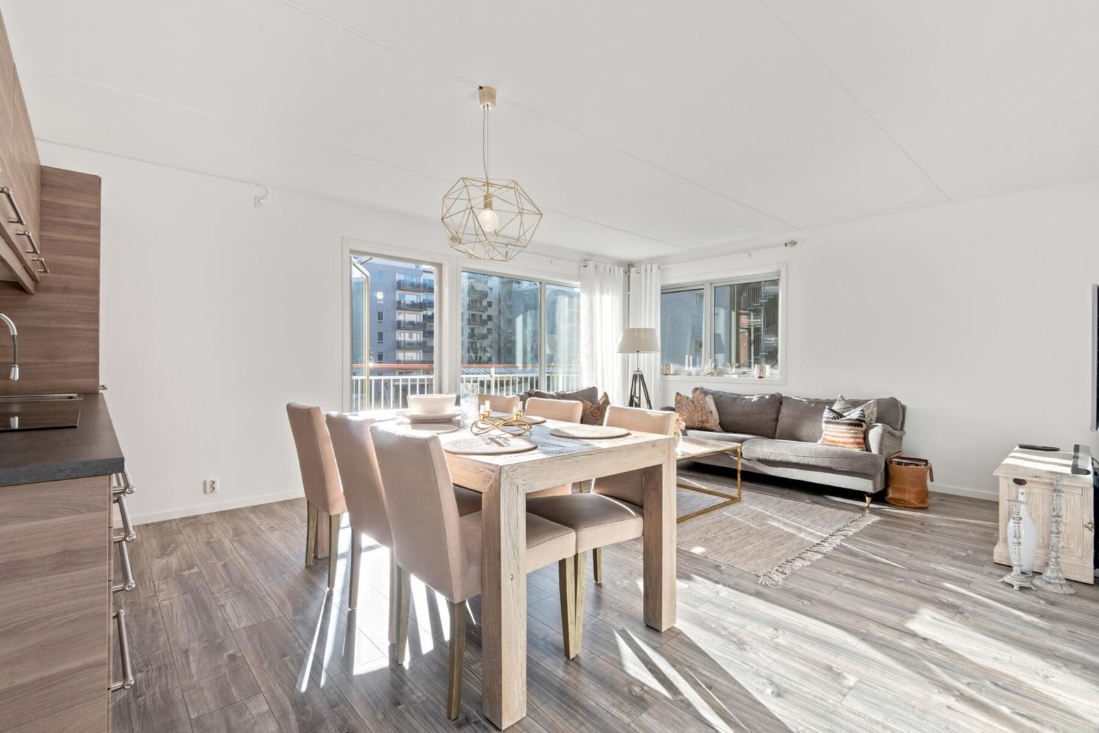 Velkommen til Mandalls gate 10 - Presentert av Kenneth Eckmann v/EIE Sandvika.
Foto: Utleiemegleren Galleribilde