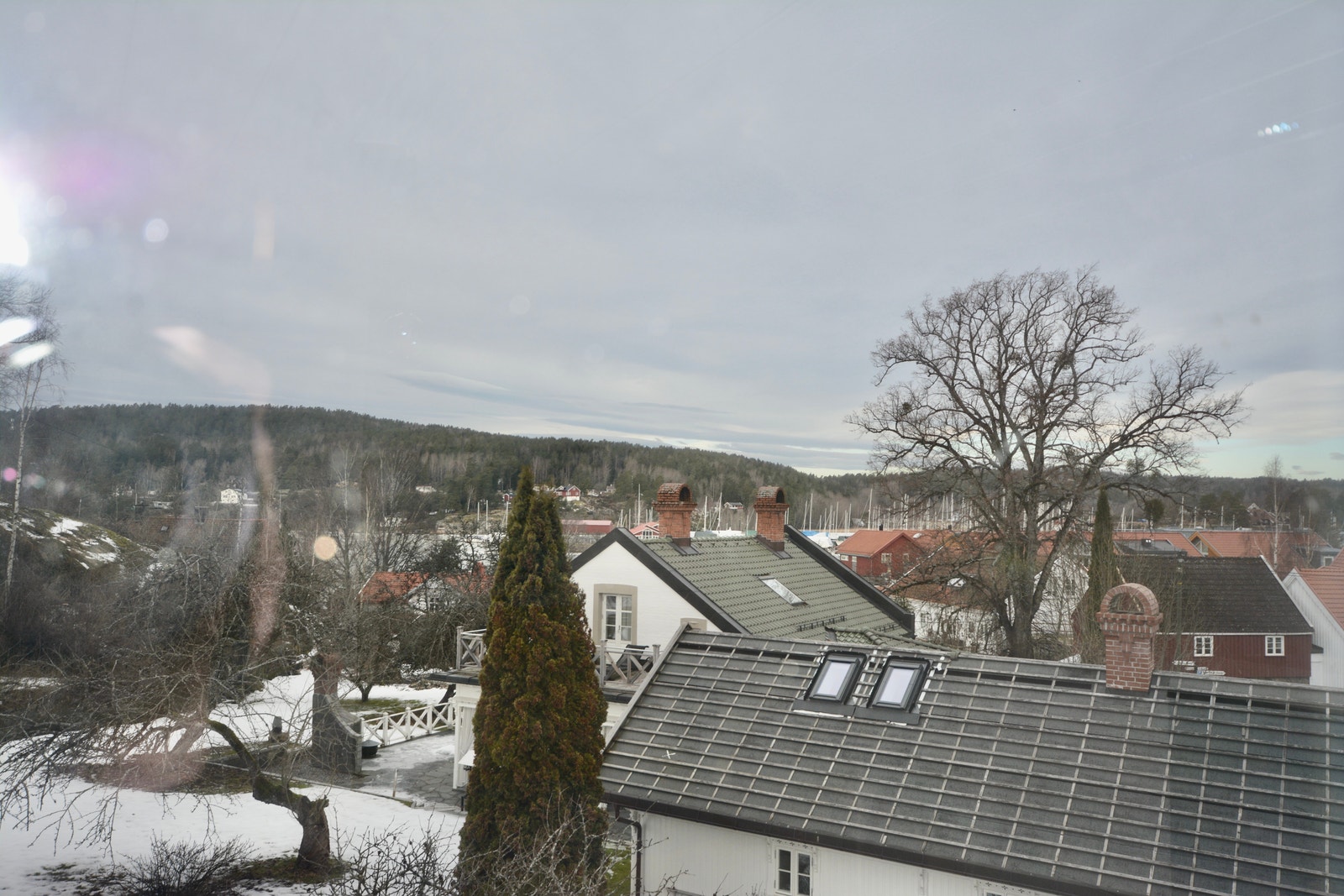 Utsikt mot sjøen fra soverommet. Galleribilde