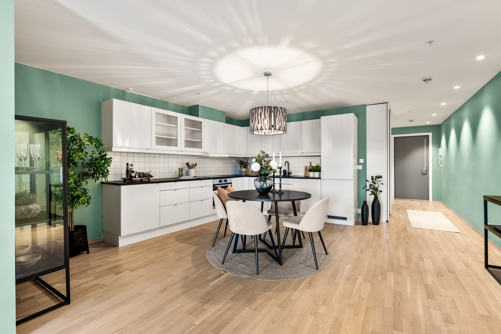 Gjennomgående og velholdt 3-roms eierleilighet i 3. etasje.
Foto: Haiman Askari Galleribilde