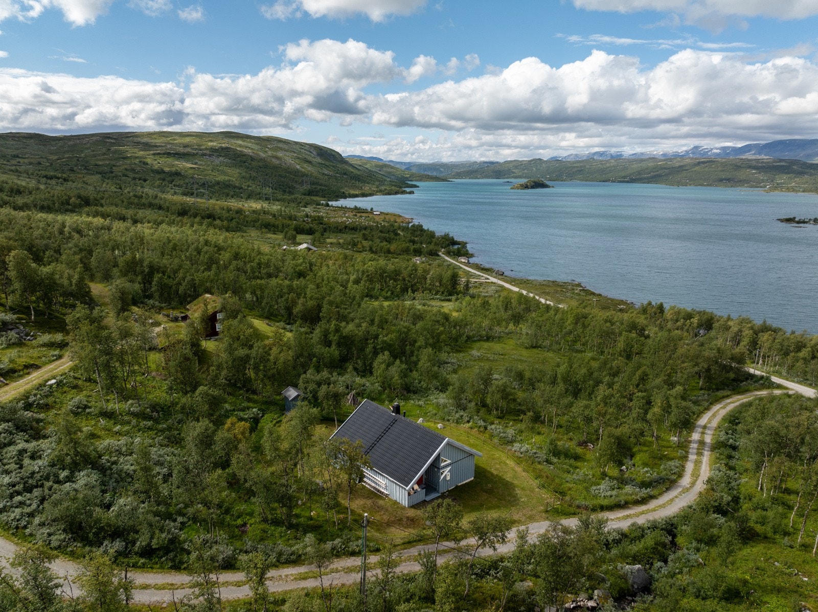 Hytta ligge i et fantastisk høyfjellsområde på Ustaoset rett ved Ustevatn Galleribilde