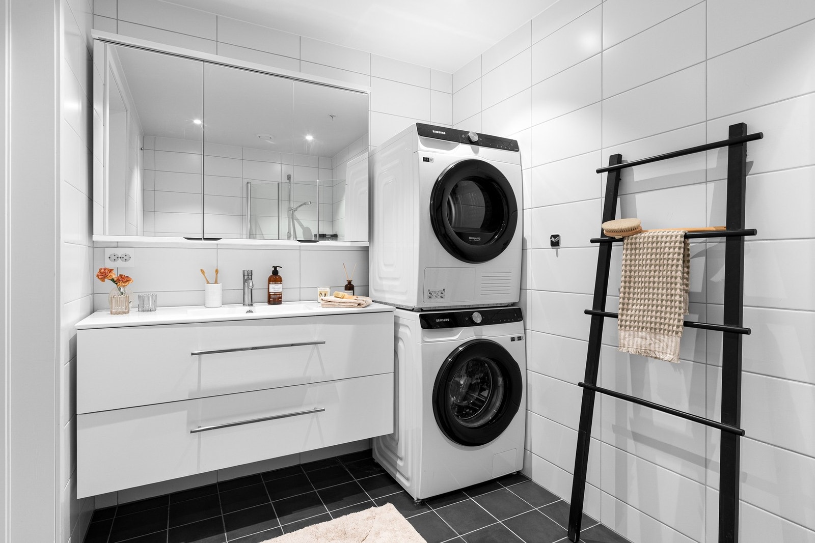 Flislagt bad Galleribilde