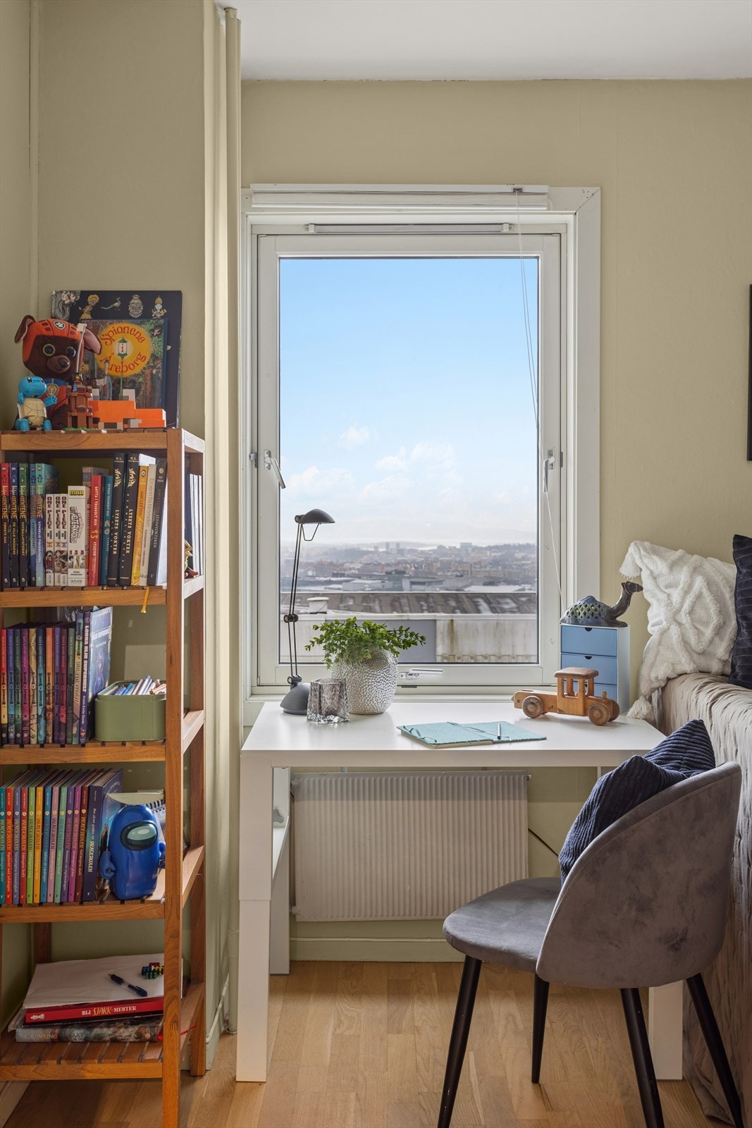 Passer perfekt som gjesterom eller hjemmekontor Galleribilde