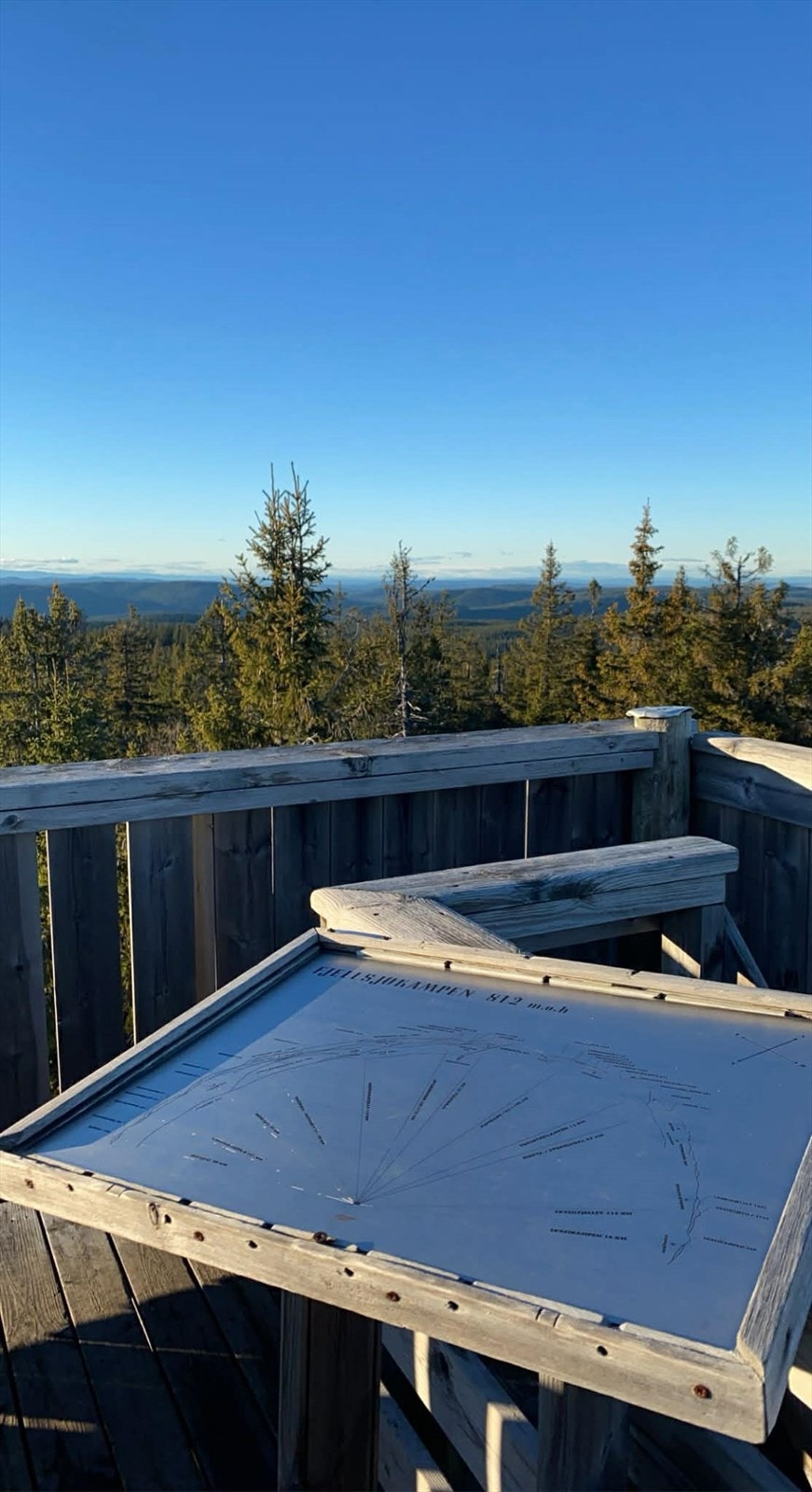 Selgers private bilde: Ta turen til Fjellsjøkampen og opplev den imponerende panoramautsikten over Hurdals vakre natur. Galleribilde