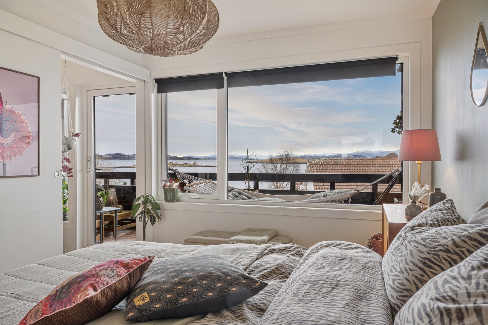 Utsikt også fra soverom. Galleribilde
