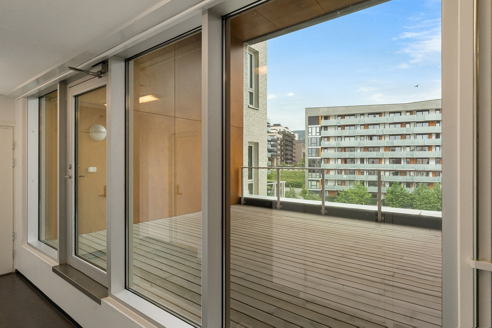 Videre byr sameie på felles terrasse for beboerne! Galleribilde