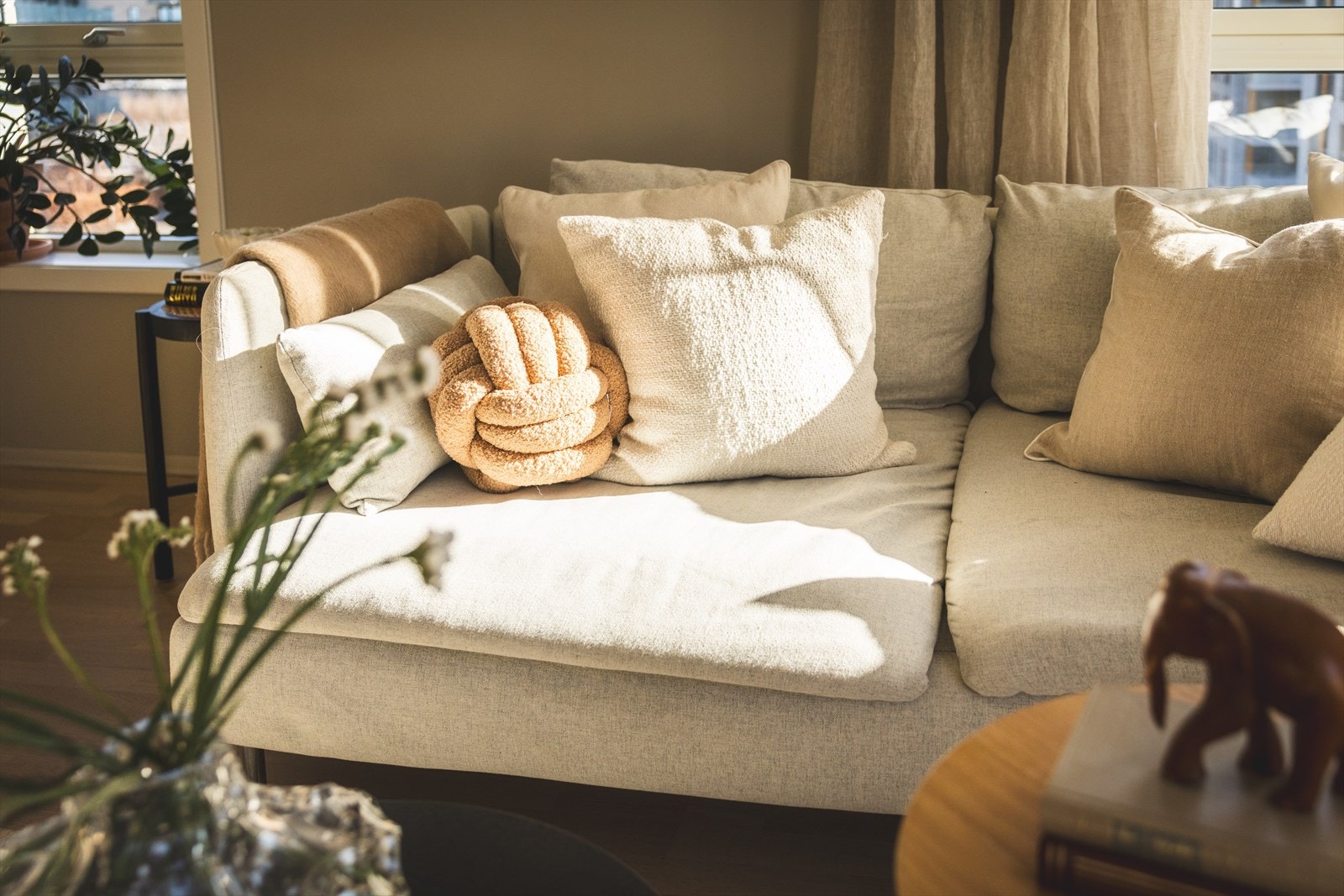 Fyring, varmtvann, bredbånd og TV er inkludert i felleskostnadene. Galleribilde