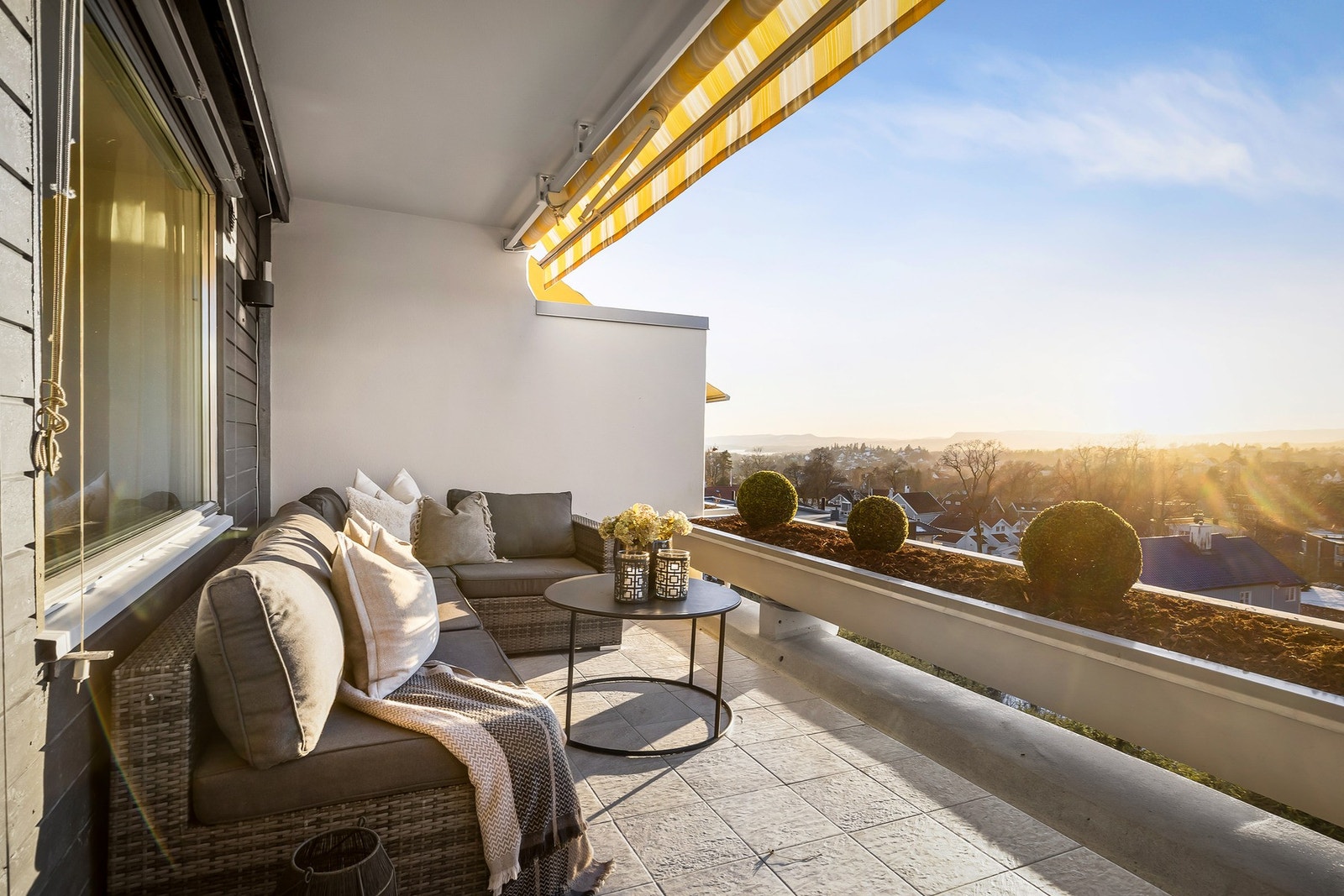 Stor terrasse på 14 kvm Galleribilde