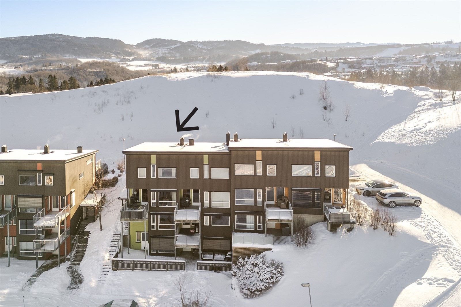 Boligen har en svært praktisk planløsning som strekker seg over to plan. Galleribilde