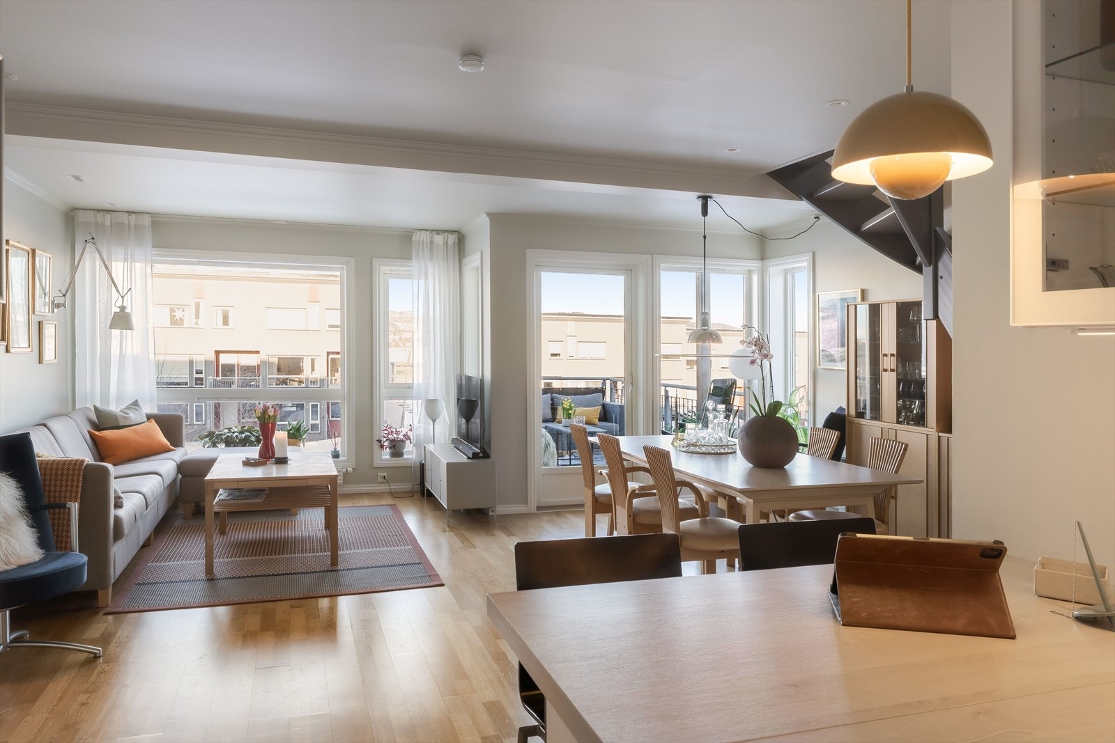 Proaktiv Eiendomsmegling v/Lisbeth Kristengård har gleden av å presentere Okstadvegen 101. Galleribilde