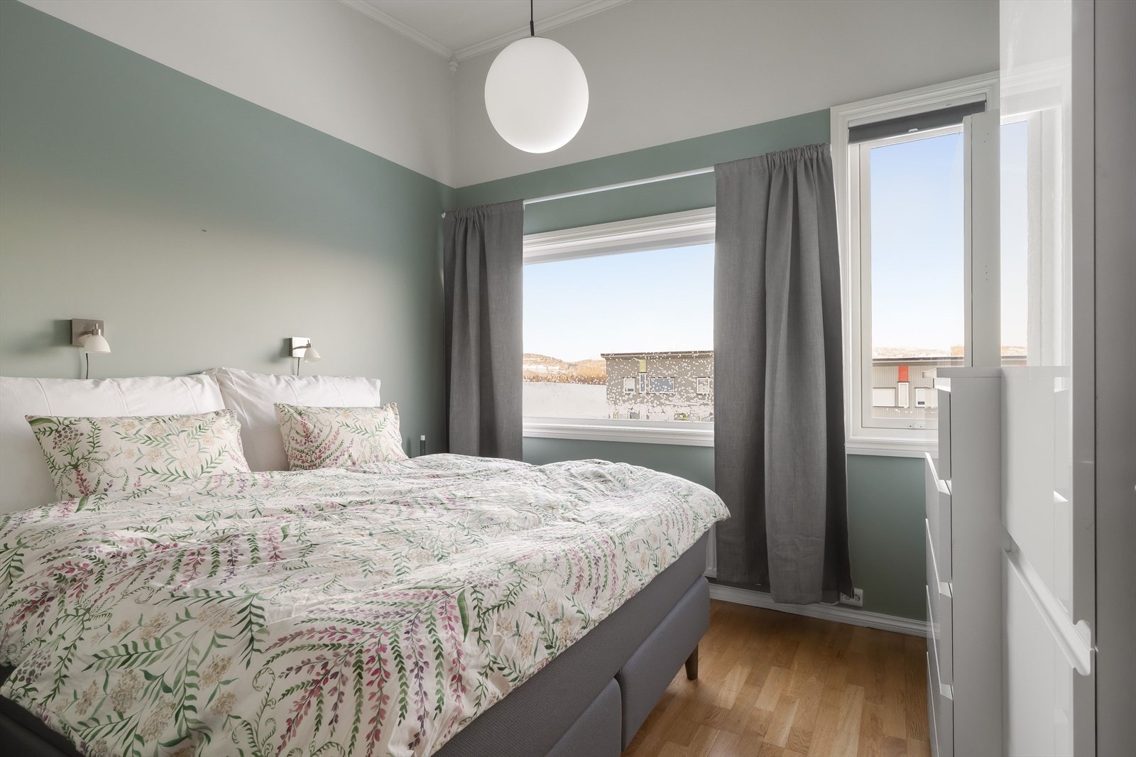 Soverom 2 er på 10 kvm. Galleribilde