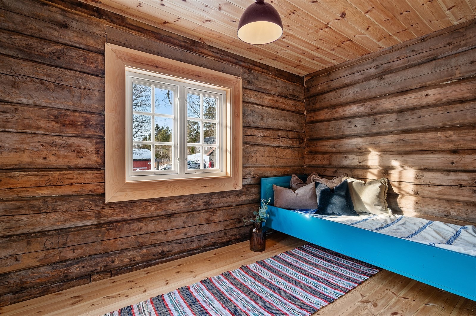 Huset benevnt som stabbur er oppført uten godkjent søknad, men søknad et ettersendt og til behandling hos Trondheim kommune. Galleribilde