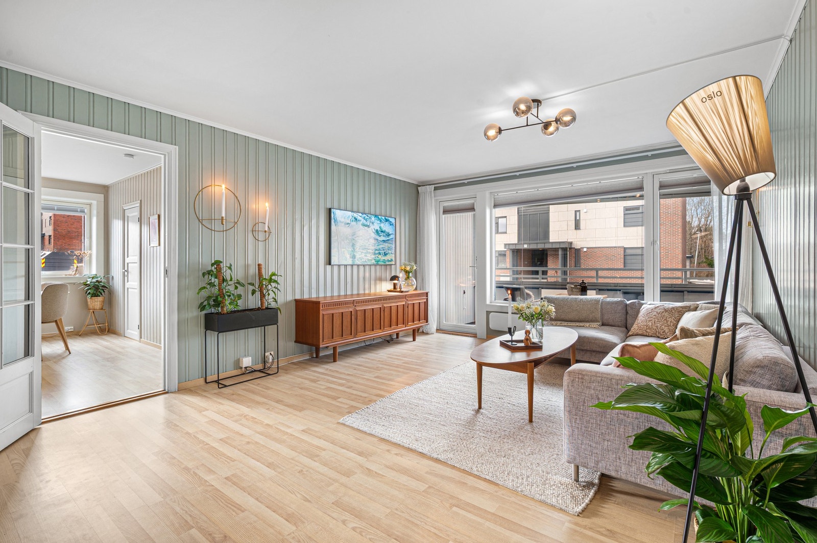 Leiligheten er på hele 97m² BRA-I, og planløsningen oppleves svært effektiv og romslig. Galleribilde