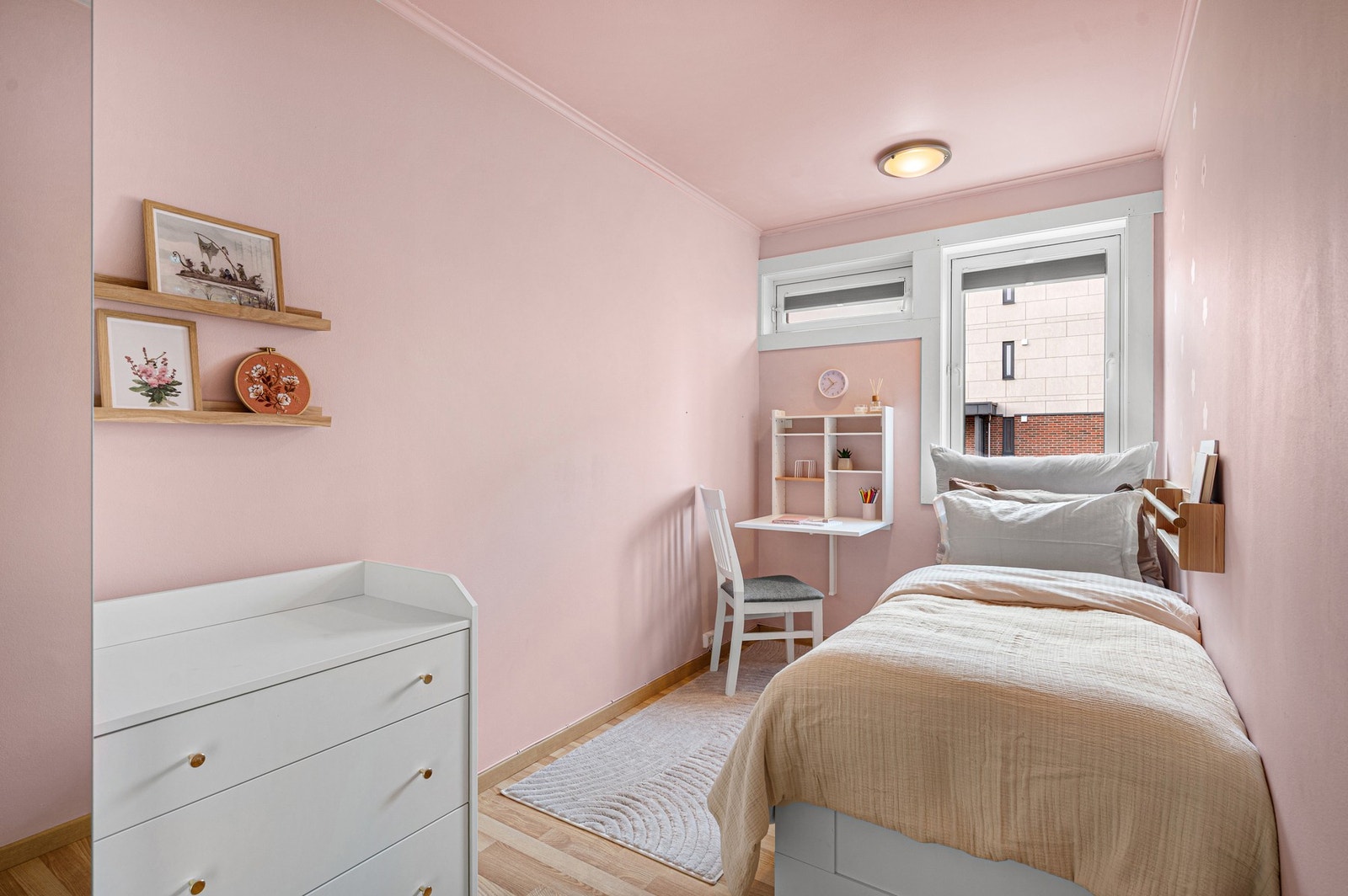 Soverom 3 måler også i overkant av 8m² Galleribilde